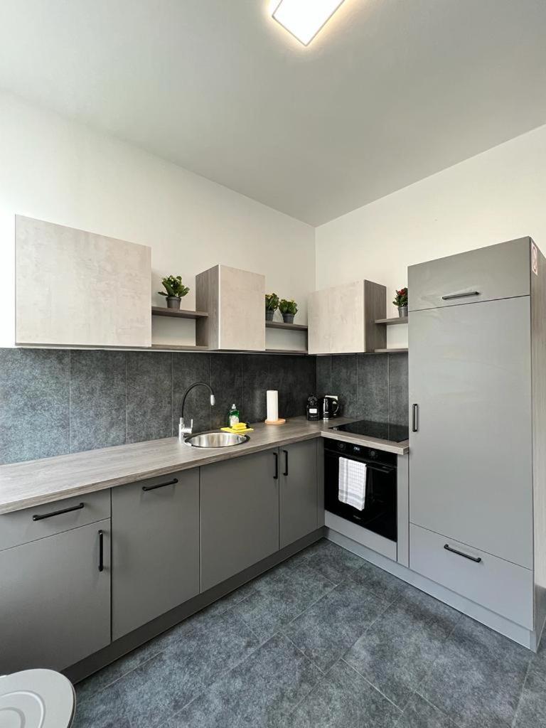 Gesamte Fuer 4 18 *