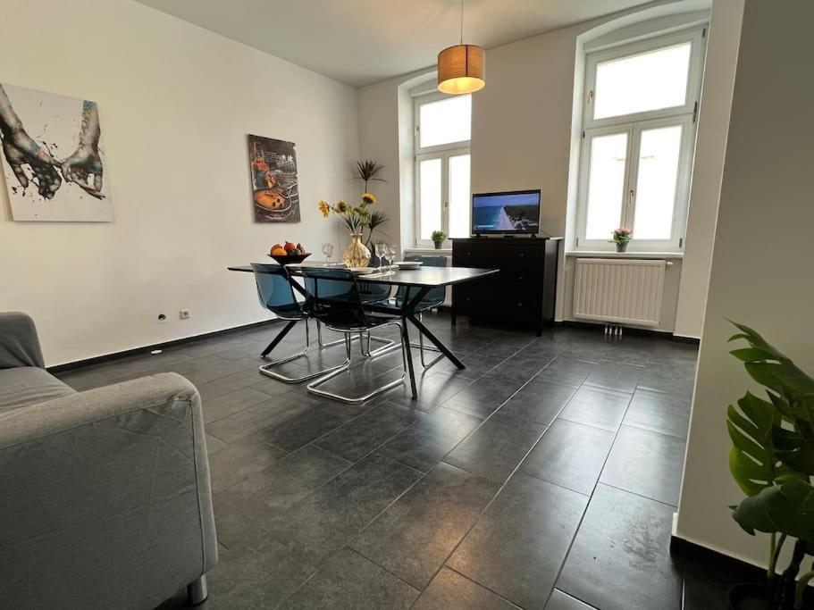 Gesamte Fuer 4 18 * Vienna